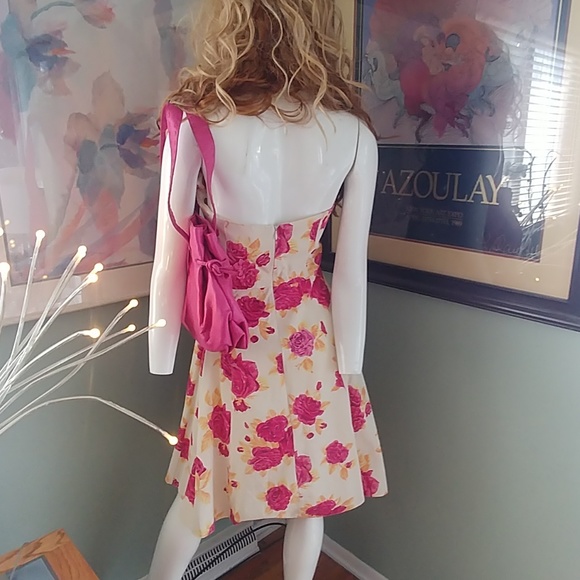 Beautiful Summer Dress! NWOT! - Picture 4 of 7